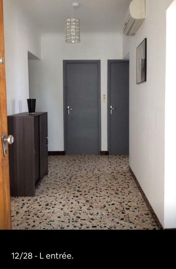 Appartement Tout Confort Avec Parking Ferme Arles Exterior photo
