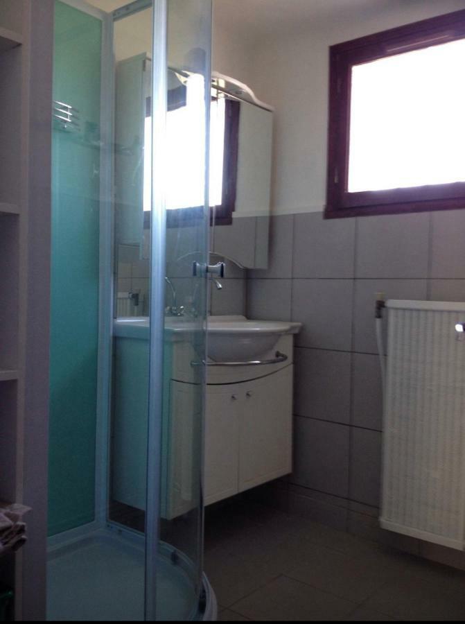 Appartement Tout Confort Avec Parking Ferme Arles Exterior photo
