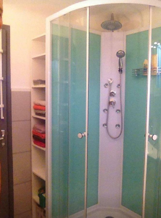 Appartement Tout Confort Avec Parking Ferme Arles Exterior photo